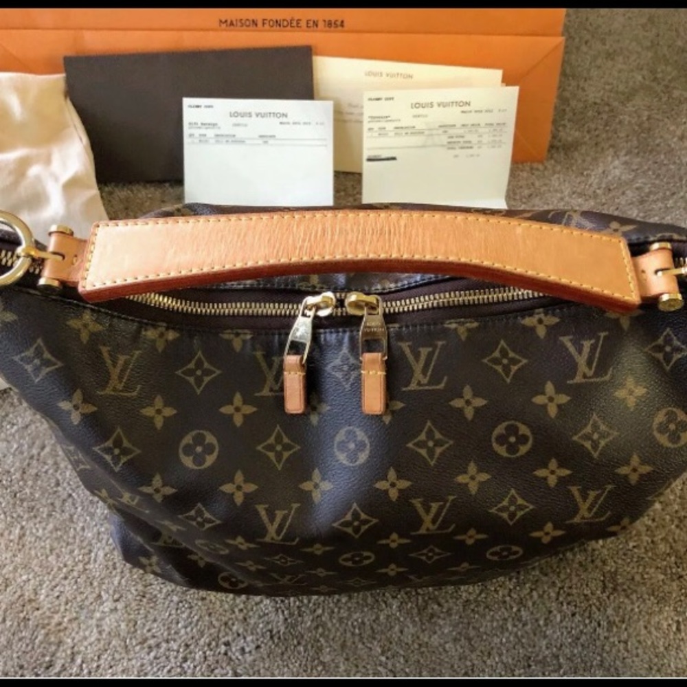 SOLD Louis Vuitton Discontinued Sully MM Hobo - Picture 3 of 8